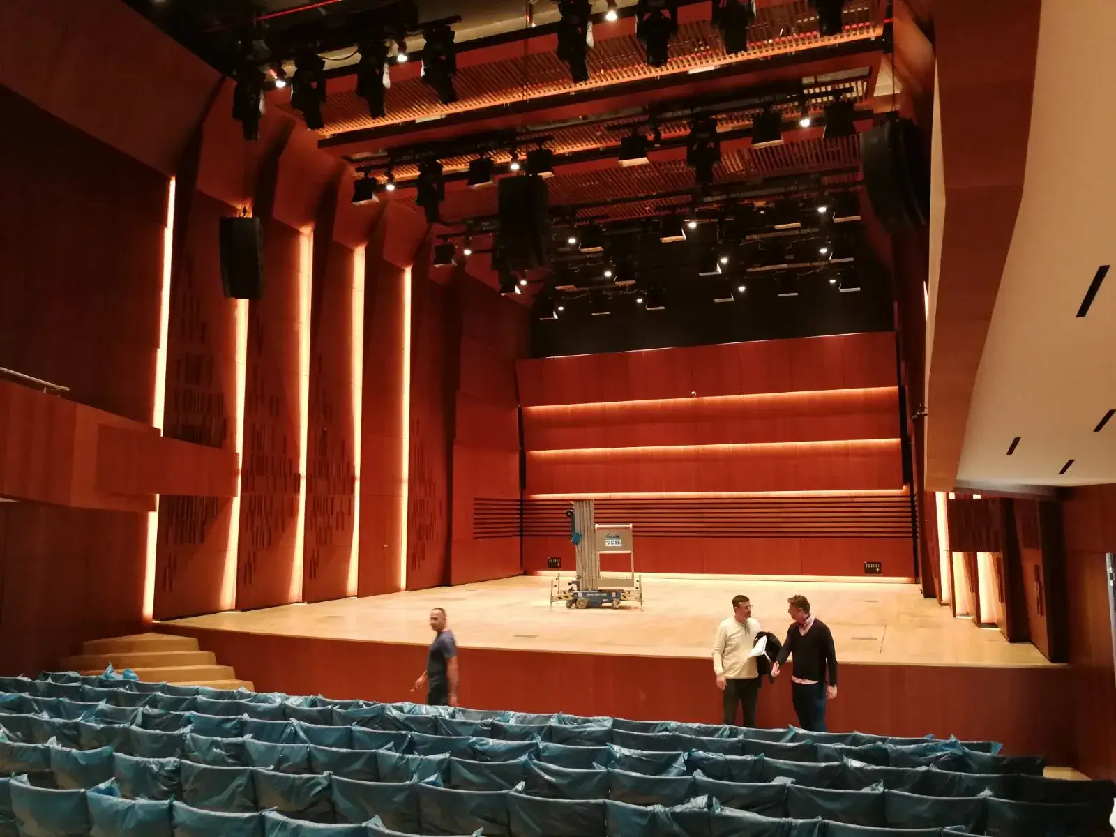 18 muzicki centar